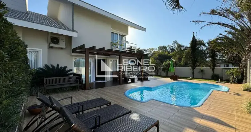 Casa com 3 dormitórios à venda, 289,71 m² no bairro Das Capitais em Timbó/SC