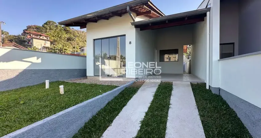Casa com 2 dormitórios à venda, 76,20 m² no bairro Dos Estados em Timbó/SC