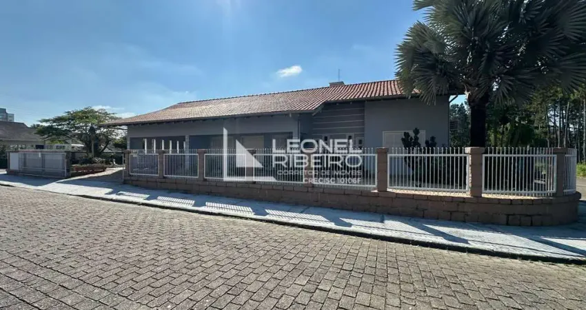 Casa com 4 dormitórios à venda, 258 m² no bairro Imigrantes em Timbó/SC