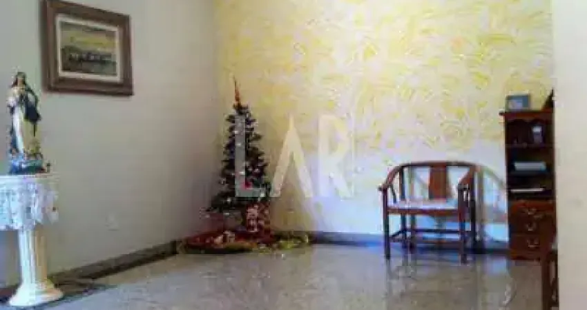 Casa à venda, 4 quartos, 2 suítes, 3 vagas, Floresta - Belo Horizonte/MG