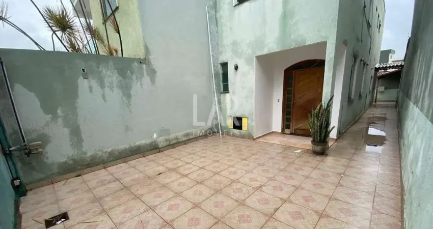 Casa à venda, 3 quartos, 1 suíte, 2 vagas, Dona Clara - Belo Horizonte/MG