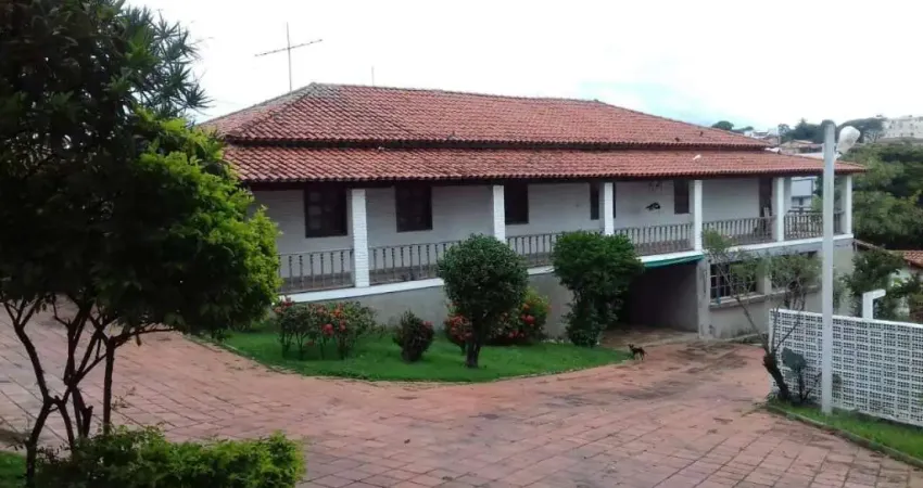 Casa para aluguel, 5 quartos, 2 suítes, 10 vagas, Santa Amélia - Belo Horizonte/MG