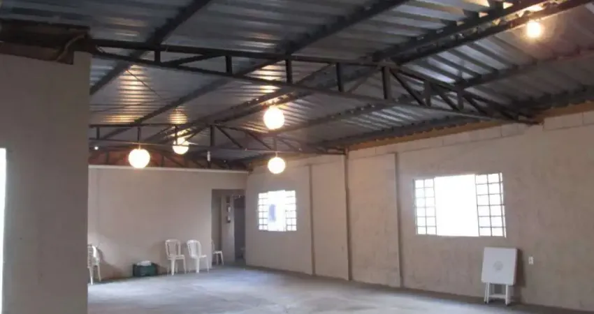 Barracão / Galpão / Depósito à venda na Rua Aderito Távora, --, Heliópolis, Belo Horizonte