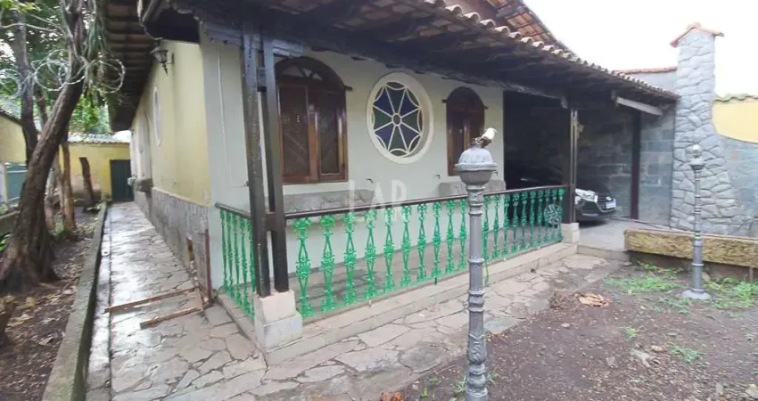 Casa à venda, 3 quartos, 1 suíte, 5 vagas, Planalto - Belo Horizonte/MG