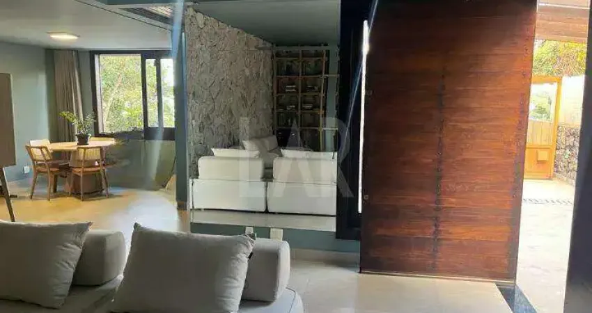Casa em Condomínio à venda, 3 quartos, 1 suíte, 2 vagas, Ville de Montagne - Nova Lima/MG