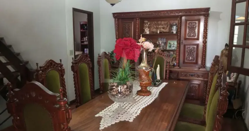 Casa à venda, 4 quartos, 2 suítes, 4 vagas, Santo Antônio - Belo Horizonte/MG