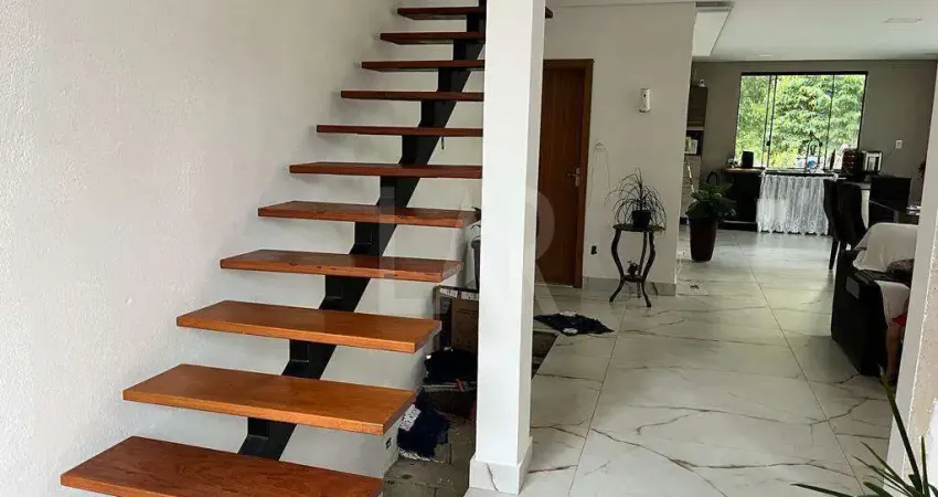Casa à venda, 3 quartos, 1 suíte, 4 vagas, Ipê - Nova Lima/MG