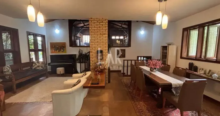 Casa em Condomínio à venda, 4 quartos, 1 suíte, 6 vagas, Ouro Velho Mansões - Nova Lima/MG