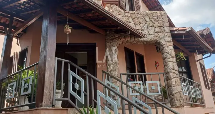 Casa à venda, 4 quartos, 1 suíte, 4 vagas, Alto dos Pinheiros - Belo Horizonte/MG