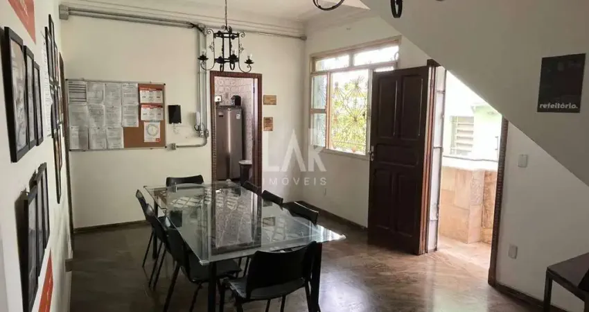 Casa à venda, 10 quartos, 4 suítes, 3 vagas, Floresta - Belo Horizonte/MG
