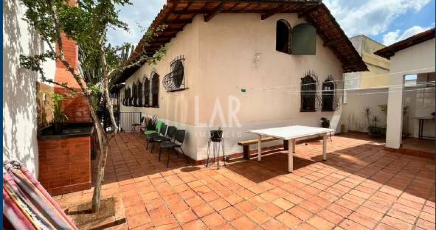 Casa à venda, 4 quartos, 1 suíte, 6 vagas, Santa Lúcia - Belo Horizonte/MG