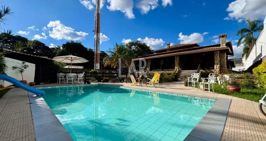 Casa à venda, 6 quartos, 3 suítes, 10 vagas, São Luiz - Belo Horizonte/MG