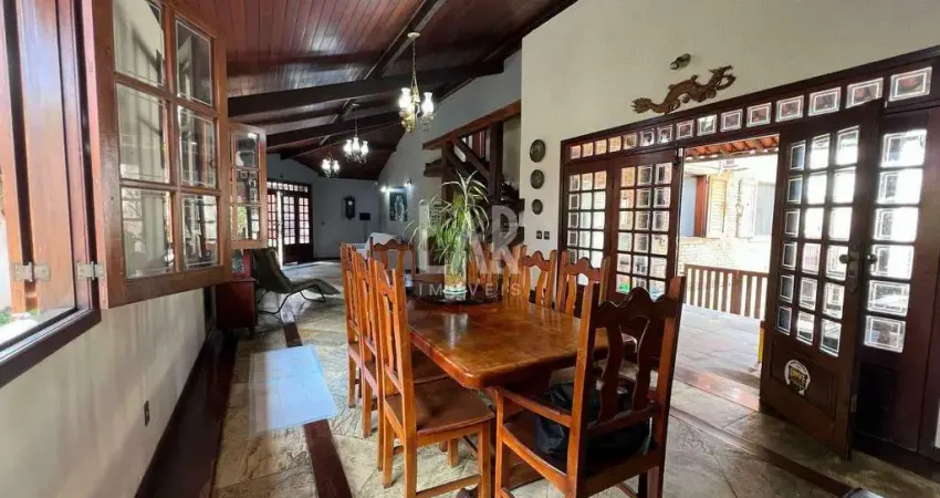 Casa à venda, 5 quartos, 1 suíte, 10 vagas, São Luiz - Belo Horizonte/MG