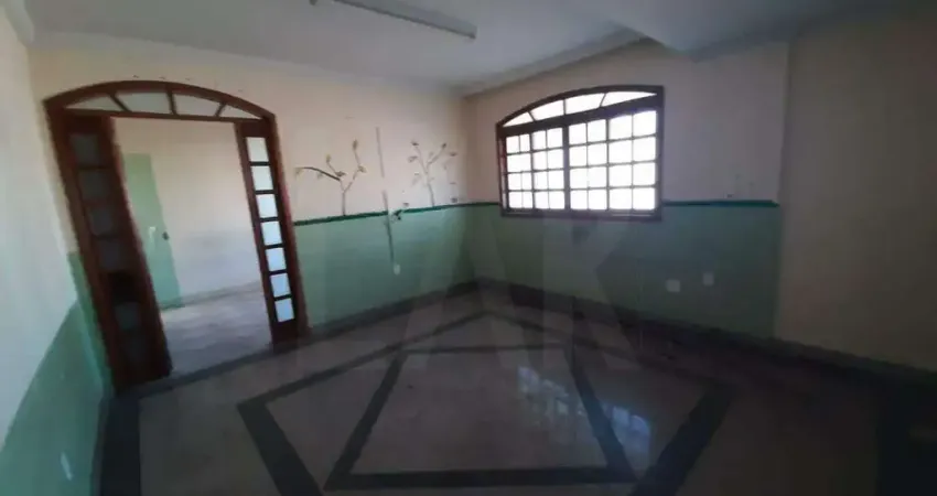 Casa Comercial à venda, 8 quartos, 2 vagas, São Paulo - Belo Horizonte/MG