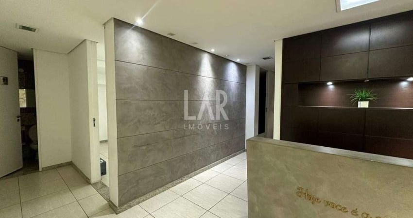 Loja de 90m² disponível para locação com 5 salas e 5 banheiros no bairro São José/São Luiz, em Belo Horizonte/MG.