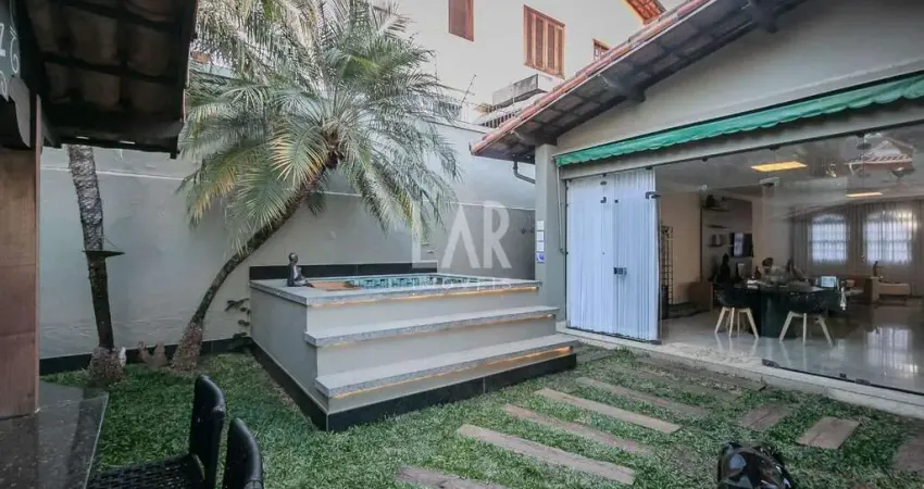 Casa de 362m² à venda com 5 quartos e 6 vagas de garagem no bairro São Bento, em Belo Horizonte/MG.