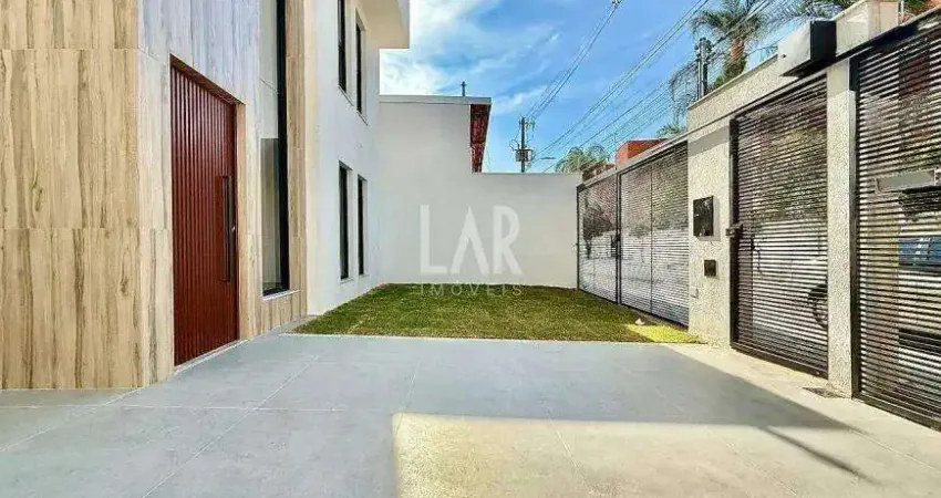 Casa Geminada à venda, 3 quartos, 1 suíte, 2 vagas, Planalto - Belo Horizonte/MG