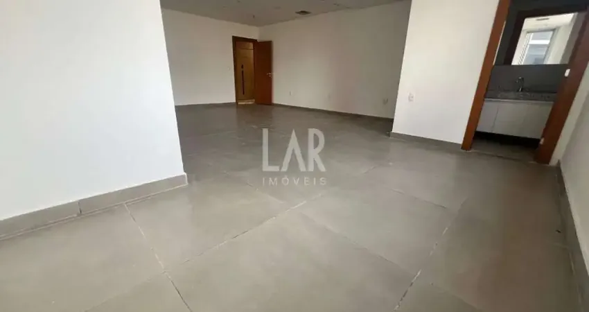Excelente sala com 45m2 e 01 vaga para locação bairro lourdes