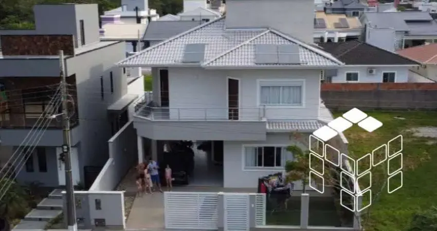 Casa em condomínio fechado com 3 quartos à venda na Rua Monte Cambirela, 455, Praia de Fora, Palhoça