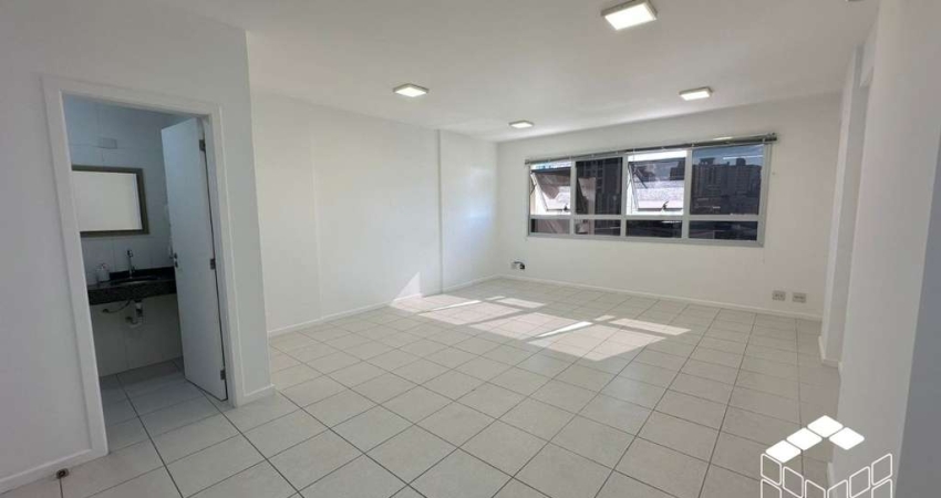 Sala comercial à venda na Rua Souza Dutra, 145, Estreito, Florianópolis