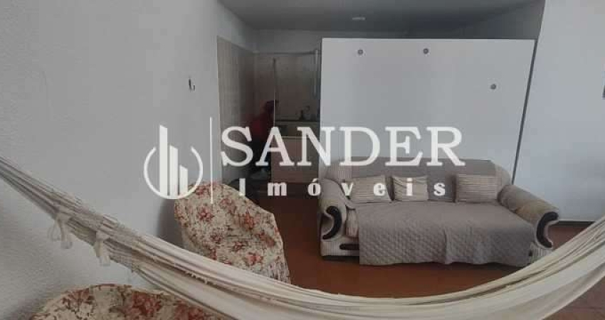 Casa comercial com 1 sala para alugar na Rua Jorge Emílio Fontenelle, Recreio dos Bandeirantes, Rio de Janeiro