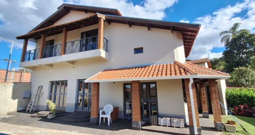 Casa para Venda, Pocinhos do Rio Verde, 2 dormitórios, 2 suítes, 2 banheiros, 2 vagas