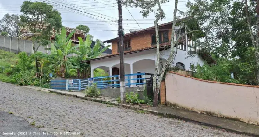 Casa para Venda em Caldas, Pocinhos do Rio Verde, 4 dormitórios, 2 banheiros, 4 vagas