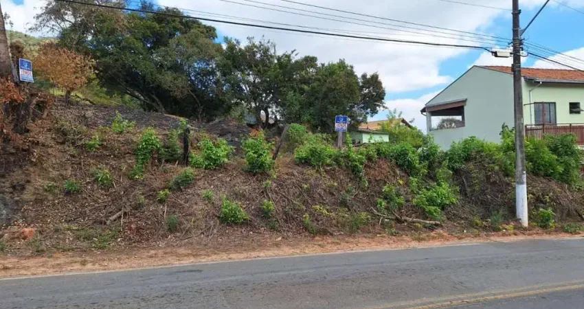 Terreno à venda na Zona Rural, Caldas 