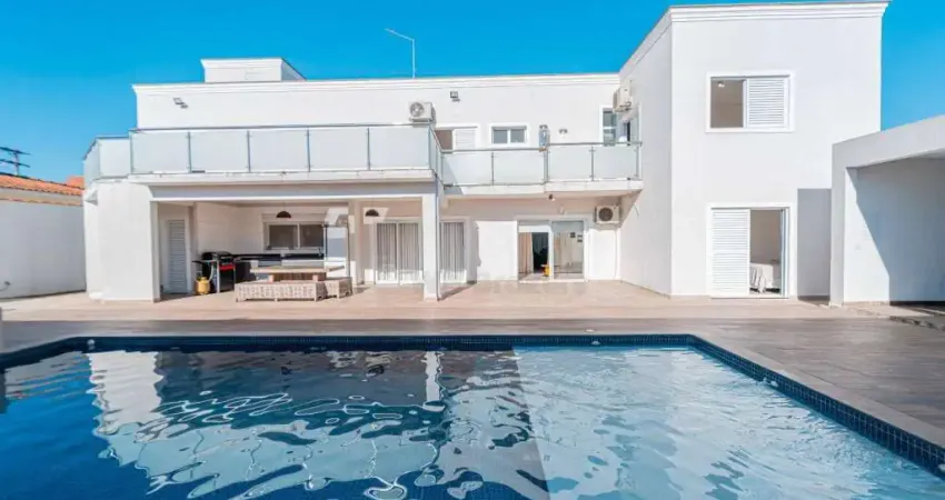 Casa com 5 quartos à venda, 500 m² por R$ 1.800.000 - Haras Bela Vista - Vargem Grande Paulista/SP
