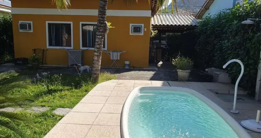 Excelente casa em condomínio (OPORTUNIDADE)