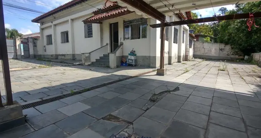 Casa com 4 quartos à venda no Centro, Itapecerica da Serra 