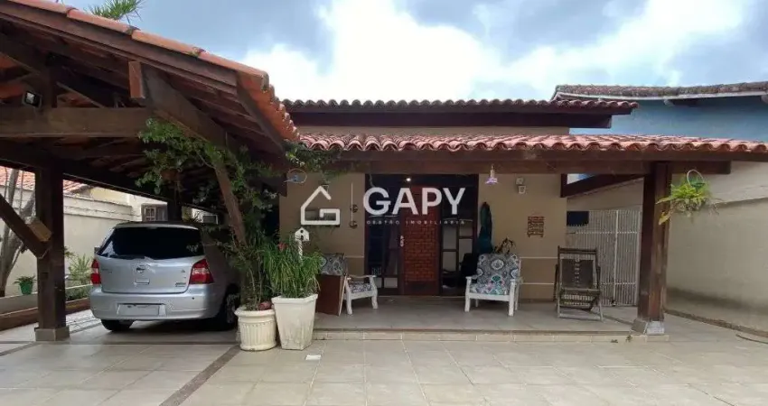 Próximo a Todo Comércio – Casa 3 Quartos com 2 Suítes – Itaipu/Niterói – por R$: 860.000,00