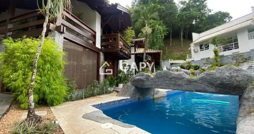 Casa de Luxo em Condomínio – Itaipu/Niterói – por R$: 2.500.000,00