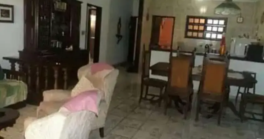 Apartamento com 2 quartos à venda na Belmira Novaes, Peruíbe 
