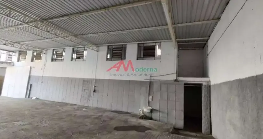 Esse imóvel 1.158m² de área total com área para escritório, mezanino e banheiros, o galpão está localizado prox. a Av. Giovanni Batista Pirelli e saída Rodoanel.