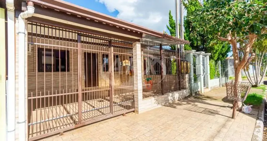 Casa com 2 quartos à venda na Marselha, 61, São José, Canoas