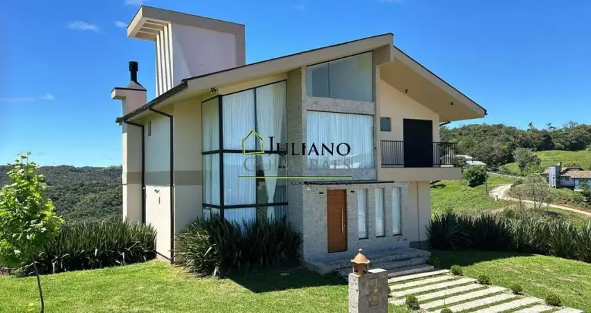 CASA COM À VENDA, em condomínio fechado em Rancho Queimado/SC