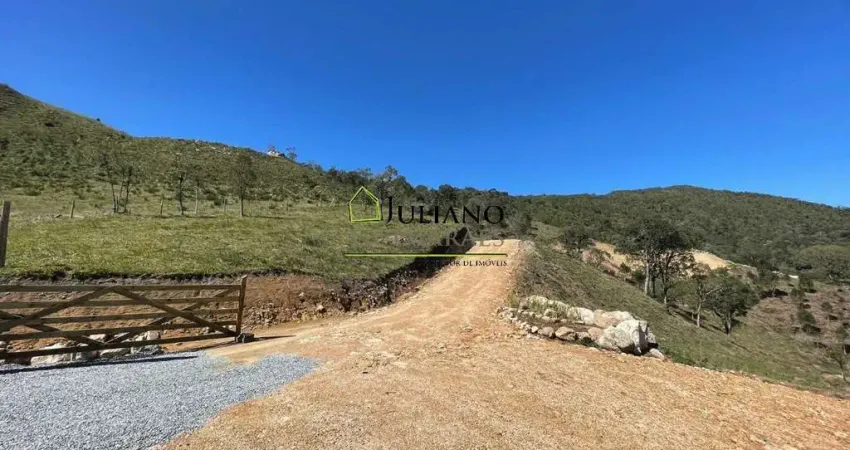 TERRENO Á VENDA com 3,4 hectares, com VISTA para o LAGO - RANCHO QUEIMADO SC
