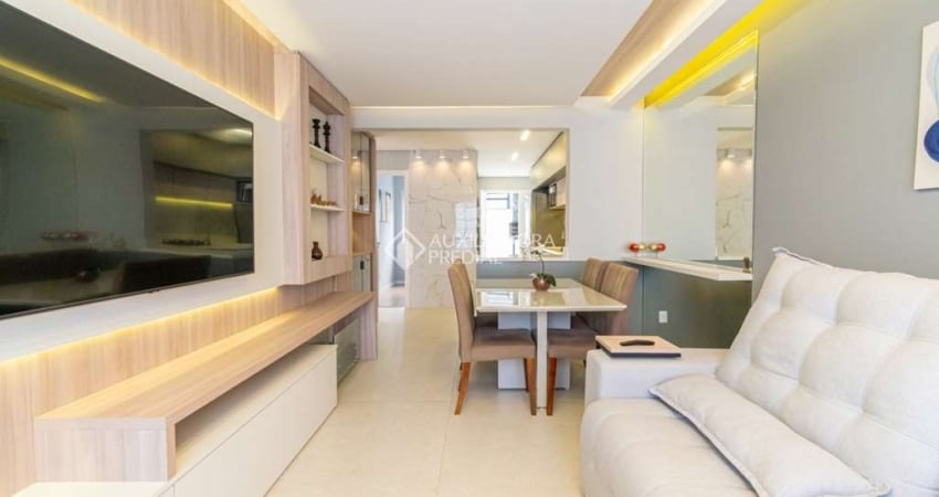 Casa em condomínio fechado com 3 quartos à venda na Avenida Vereador Clóvis Elias Prytula, 325, Central Parque, Cachoeirinha