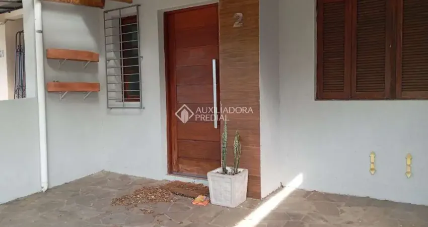 Casa com 2 quartos à venda na Rua Monteiro Lobato, 1261, Parque da Matriz, Cachoeirinha