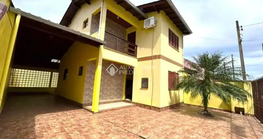 Casa com 3 quartos à venda na Rua Itapetininga, 360, Parque da Matriz, Cachoeirinha