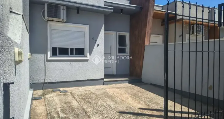 Casa com 2 quartos à venda na Rua Paquetá, 175, Parque da Matriz, Cachoeirinha