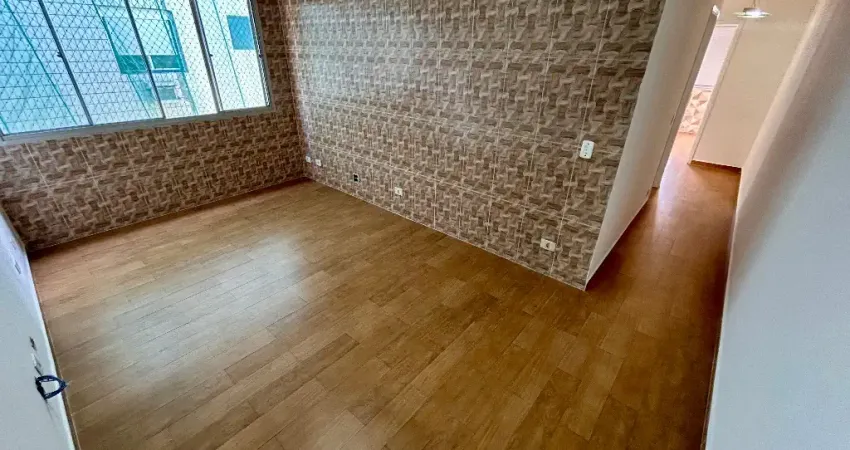 Apartamento de 2 dormitórios 80m² totalmente  reformado no Marape