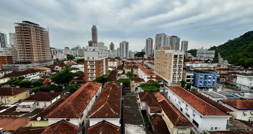 Apartamento de 2 dormitórios 85m² no marapé com elevador e vaga demarcada
