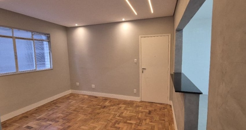 Apartamento de 3 dormitórios 81m² totalmente reformado no Embare