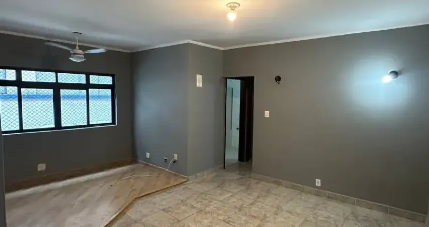 Apartamento de 2 dormitórios 68m² 1° andar, no boqueirão 370mil