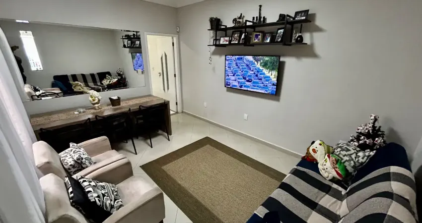 Casa sobreposta terrea de 2 dormitórios 92m2 no embaré 780mil