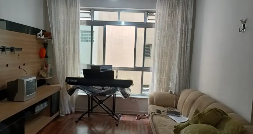 Apartamento de 2 dormitórios 97m² na quadra da praia na pompeia