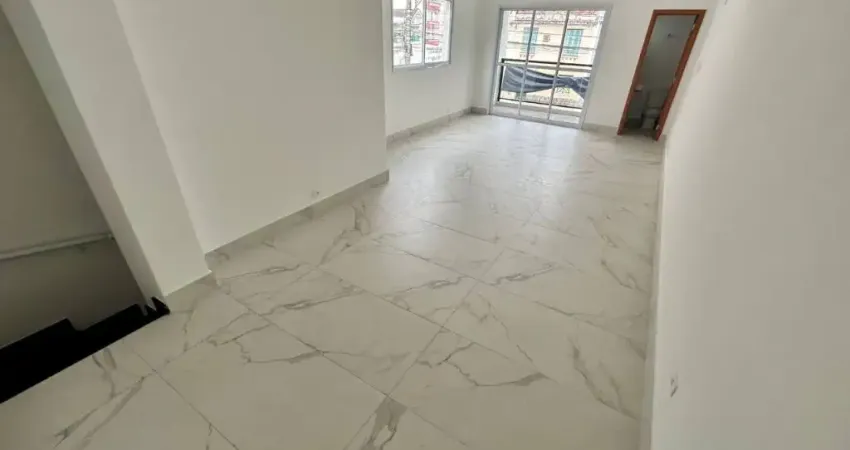 Casa de 3 dormitórios com piscina e churrasqueira no Embare 150m²