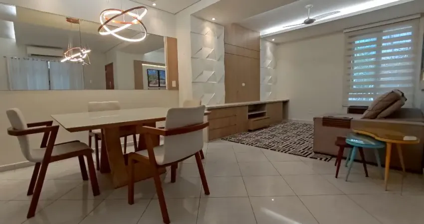 Excelente casa sobreposta baixa com 3 suítes à venda em Santos a 3 quadras da praia, no Embaré.
